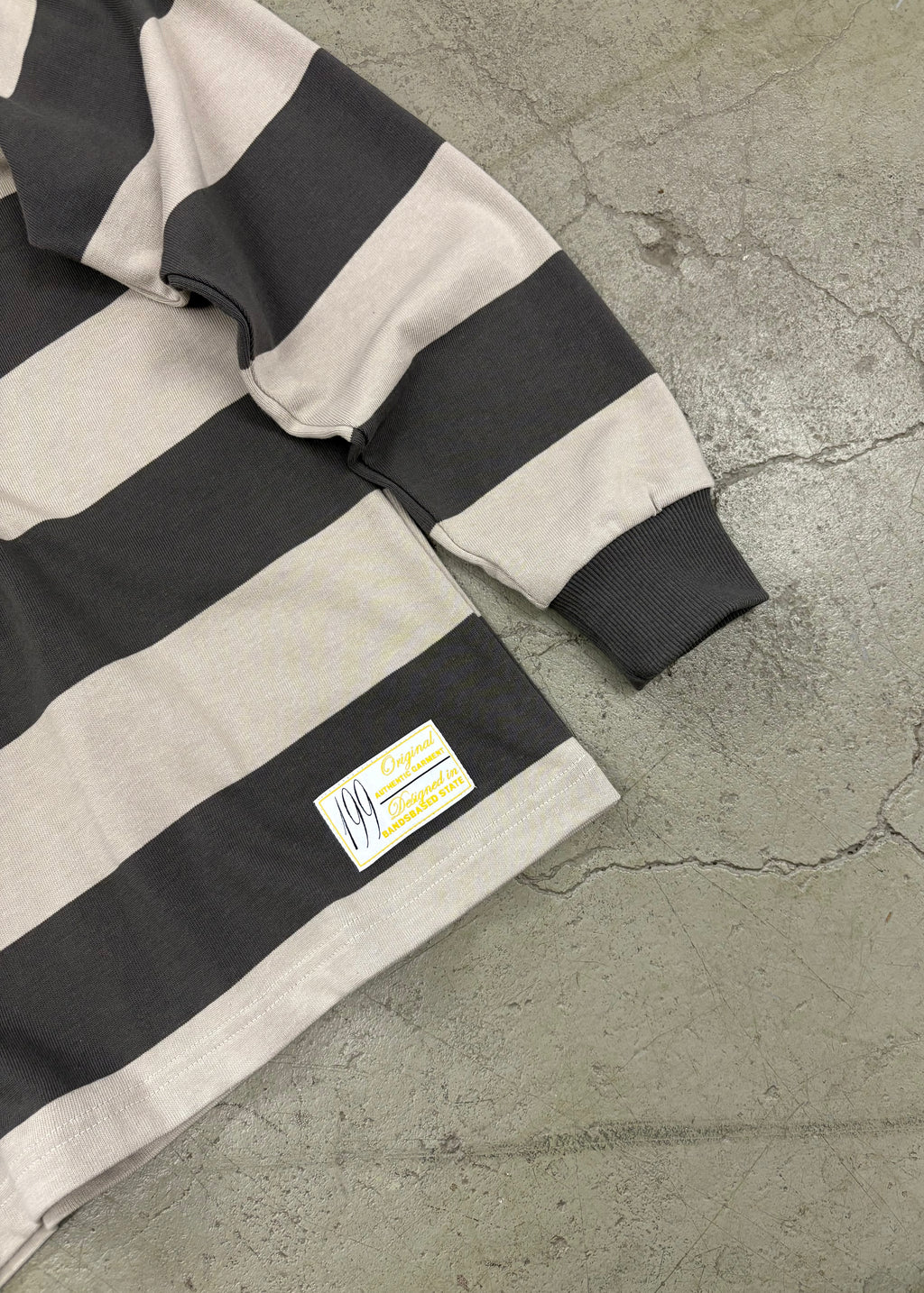 UNIVERSITY POLOSHIRT GREY