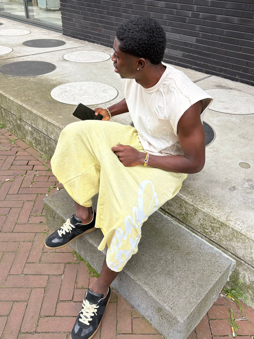 BEIGE SCRIPT TANKTOP